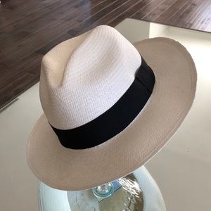 Panama Hat, new with tags! Perfect for the beach!